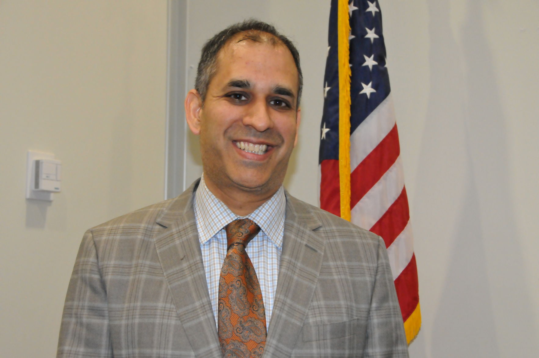 Dr. Babur Lateef